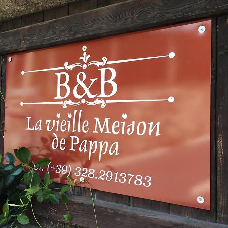 B&B La Vieille Meison De Pappa Sarre Exterior photo