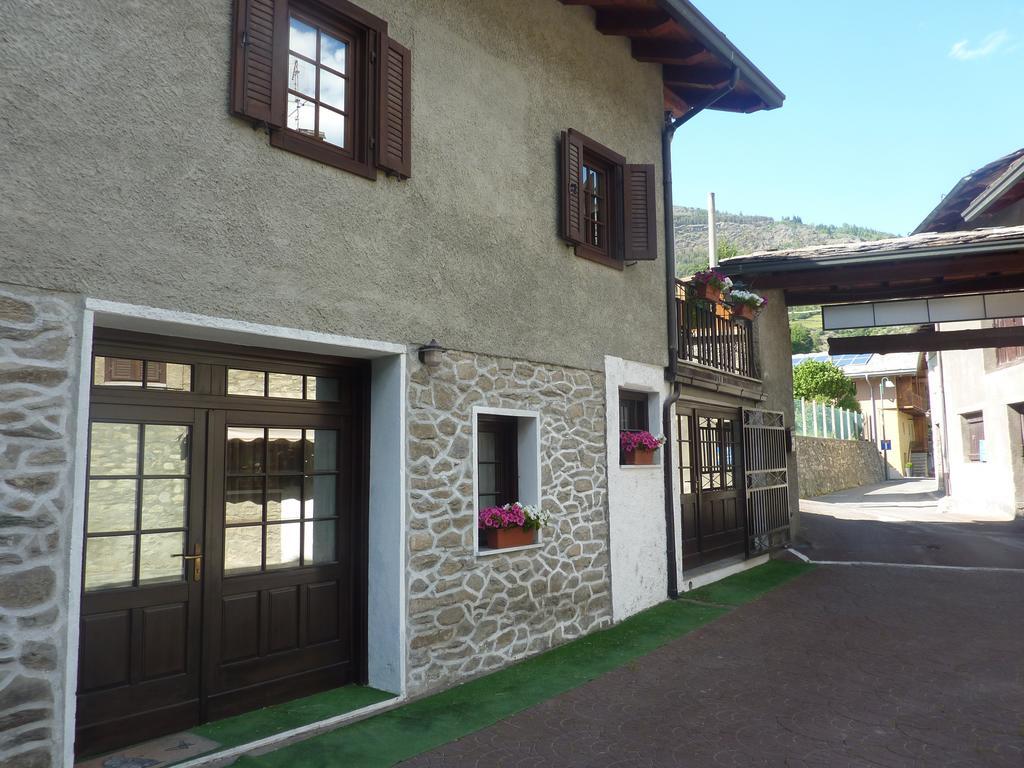 B&B La Vieille Meison De Pappa Sarre Exterior photo