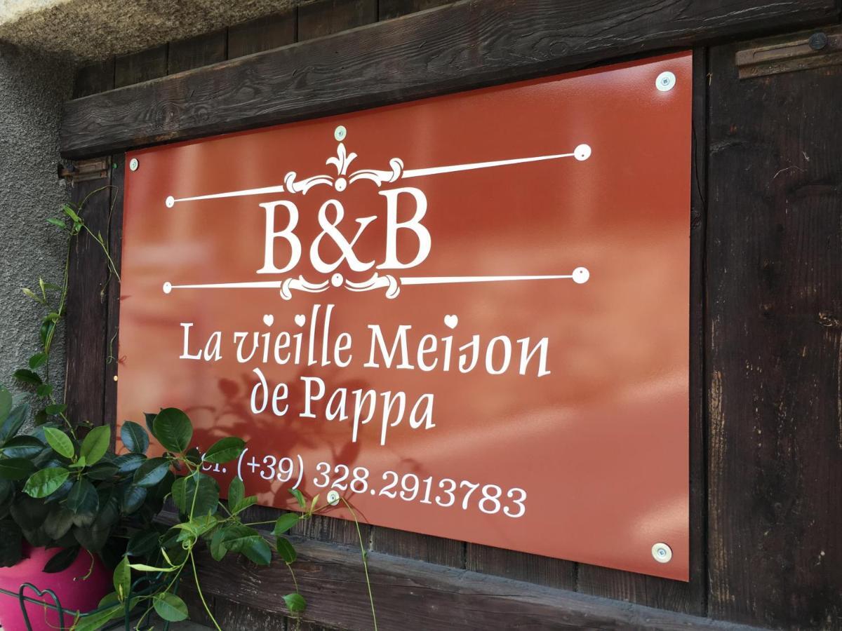 B&B La Vieille Meison De Pappa Sarre Exterior photo